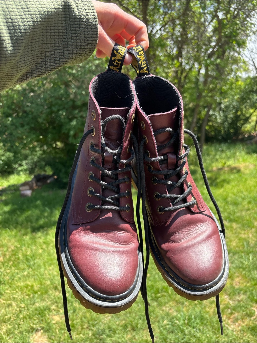 Dr. Martens Luana Cherry Red US 8